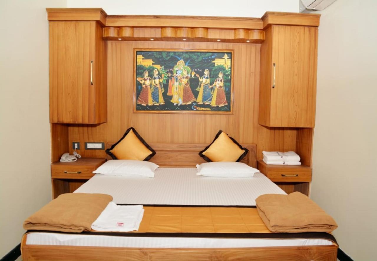 Anandha Grand Lodge Tiruchchendūr Eksteriør bilde